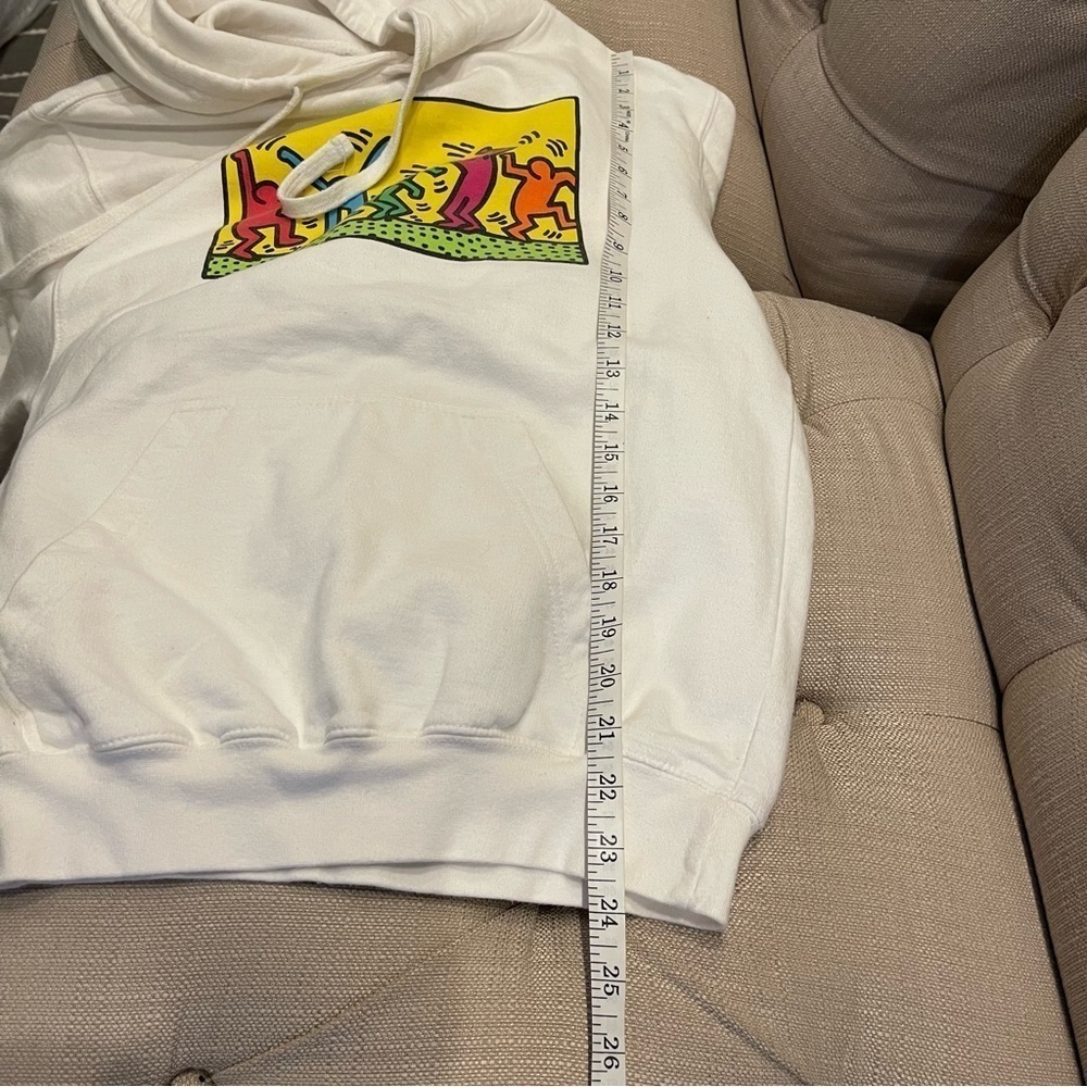 O:  Keith Haring Mens Dancing Pop Art Signature White Hoodie Sz S - Picture 3 of 7